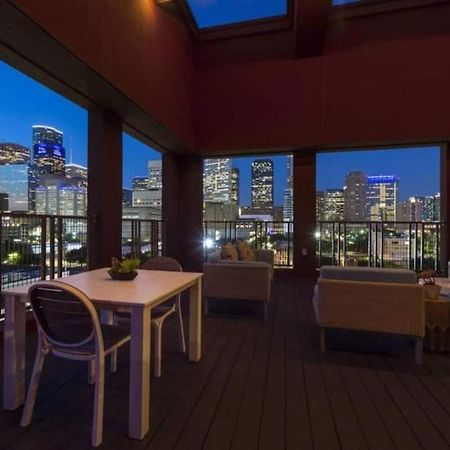 Luxury Apartment Close To Everything W Free Parking 5 Houston Exterior photo
