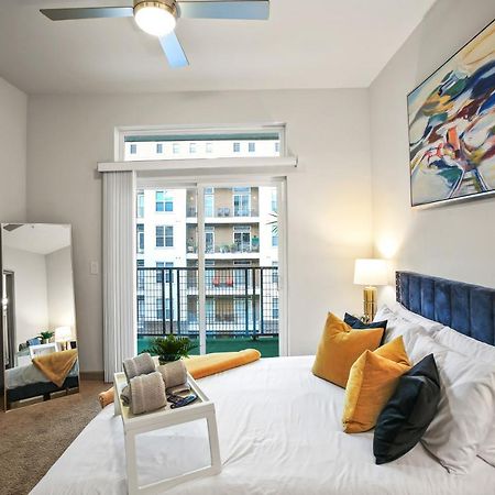 Luxury Apartment Close To Everything W Free Parking 5 Houston Exterior photo