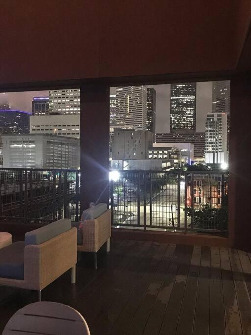 Luxury Apartment Close To Everything W Free Parking 5 Houston Exterior photo