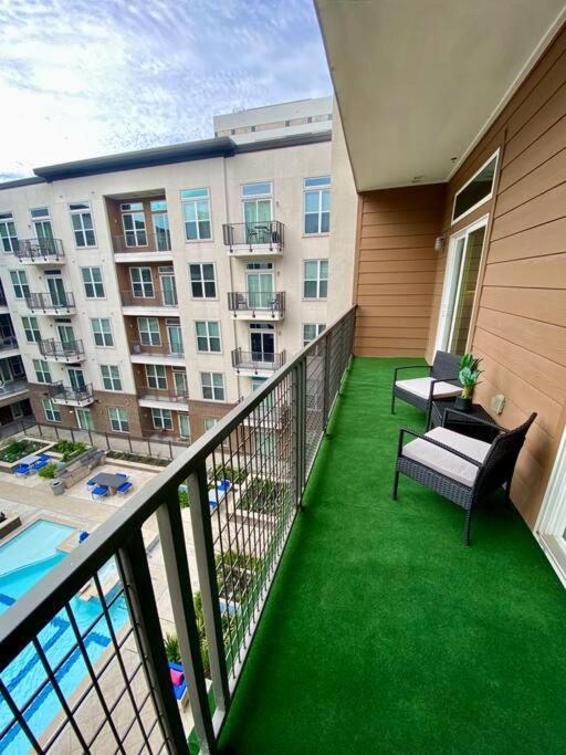 Luxury Apartment Close To Everything W Free Parking 5 Houston Exterior photo