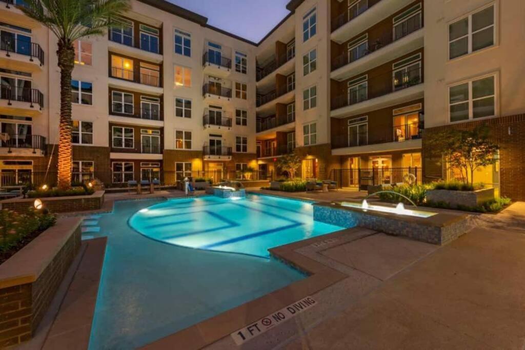 Luxury Apartment Close To Everything W Free Parking 5 Houston Exterior photo