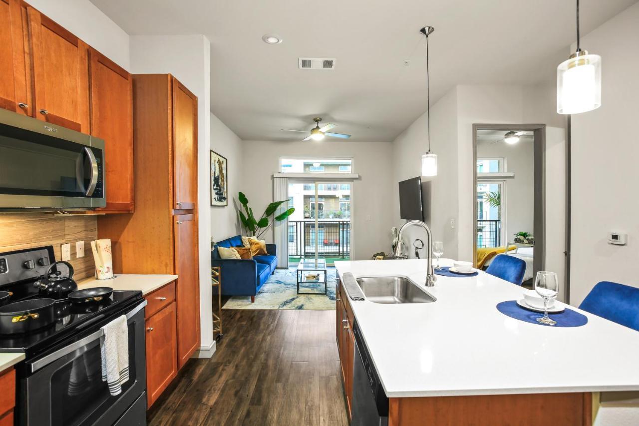 Luxury Apartment Close To Everything W Free Parking 5 Houston Exterior photo